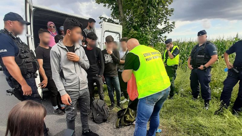 Poland Battling Thousands of Illegal Aliens at Belarus Border Amid ‘Hybrid War’