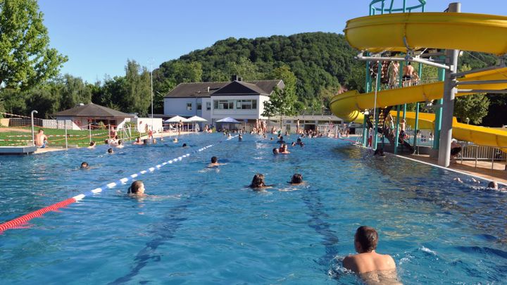 Germany: Seven Girls Sexually Assaulted at Pool, Syrian Migrant Arrested
