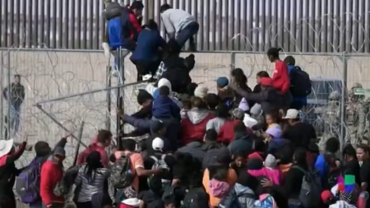Here We Go Again: Hundreds of Illegals Storm Border Fence in El Paso