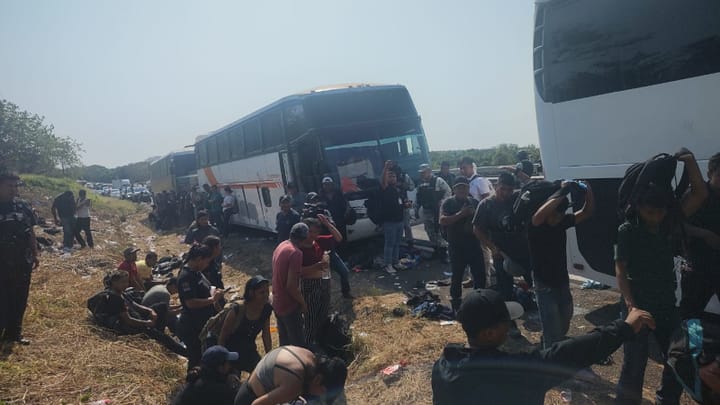 Hundreds of US-Bound Migrants ‘Rescued’ From Coach Buses In Mexico